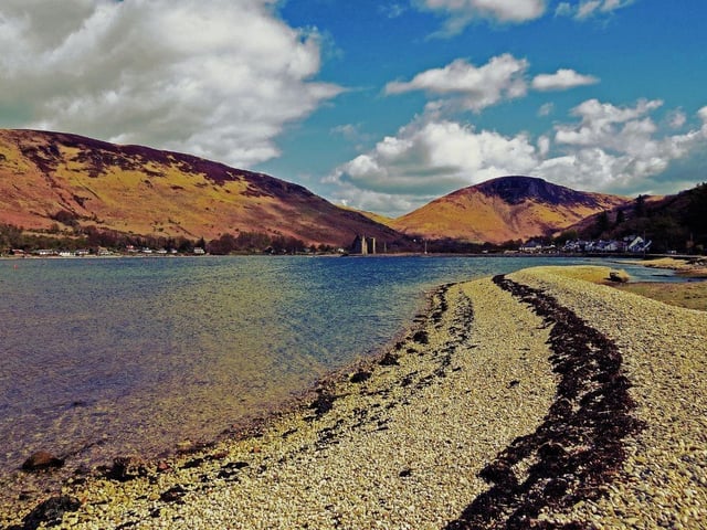 Known as 'Scotland in miniature' due to it's wide range of landscapes, Arran extends to 43,201 hectares. The island is divided into highland and lowland areas by the Highland Boundary Fault and has around 4,500 fulltime residents.