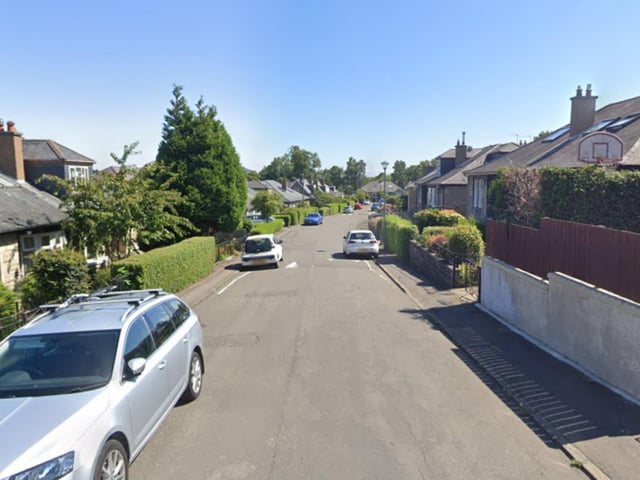 The name Plewlands appears on a few street signs in Morningside. It was the original name for a large area of land to the east of Braid Road and dates back to the 15th century. It refers to a measurement of arable land equal to around 104 Scots acres.