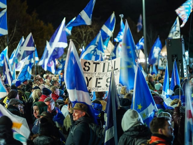 Scottish Independence supporters are seen at a demo outside Holyrood, the Scottish Parliament, on November 23, 2022 in Edinburgh, Scotland. Earlier today, the UK Supreme Court judges unanimously rejected the Scottish government's argument that it can hold a second independence referendum. (Photo by Peter Summers/Getty Images)