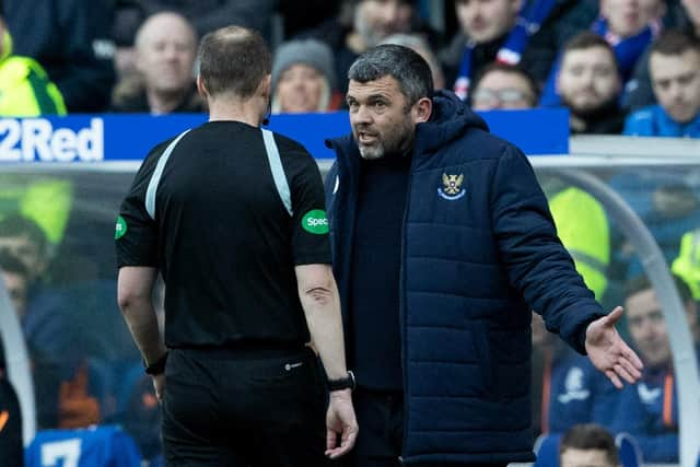 St Johnstone manager Callum Davidson speaks to referee Willie Collum following the decision to red card Nicky Clark. (Photo by Alan Harvey / SNS Group)