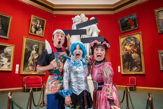 Shunga Alert performers censor ‘The Three Graces’ at National Galleries Scotland: National