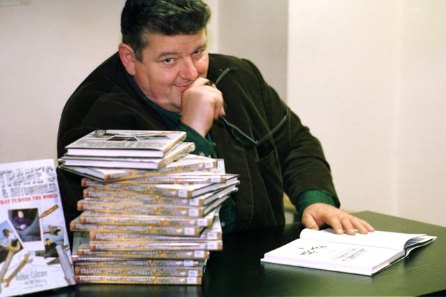 Robbie Coltrane promoting his 'Planes and Automobiles' book at Waterstone's Princes Street, Edinburgh.