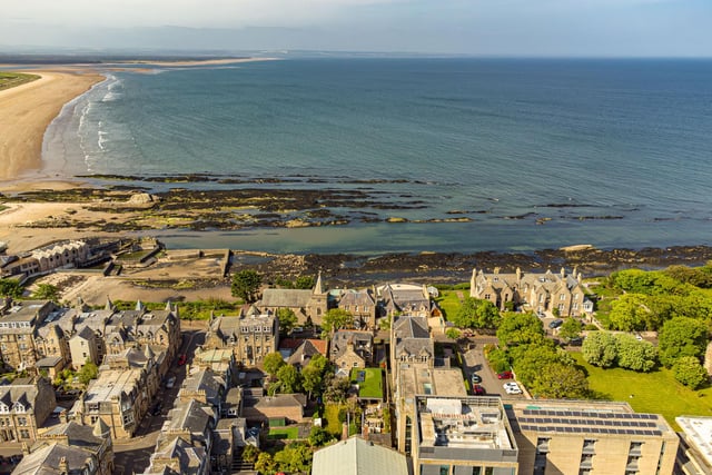 Where is it? On a well-known street which runs across town from the 18th hole of the world-famous Old Course at St Andrews Links to the cathedral. It is close to the University of St Andrews, and all of the shops and amenities of the Home of Golf.