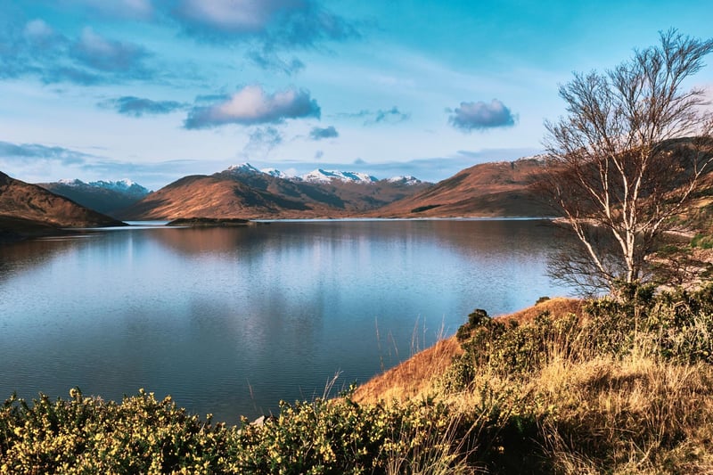 This loch is located west of Loch Garry which is roughly 40 kilometres northwest of Fort William (Lochaber). Loch Quoich dam is known for being the ‘largest rockfill dam in Scotland’.