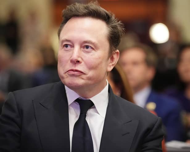 Elon Musk has called for the racist Tommy Robinson to be released from prison