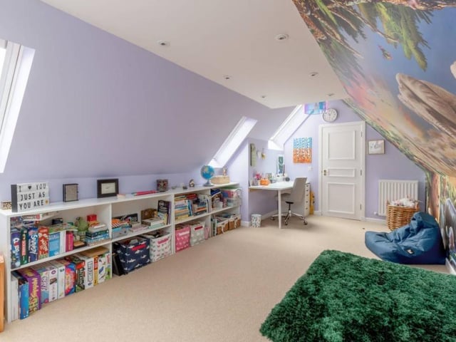 Bedroom 5 / play room.