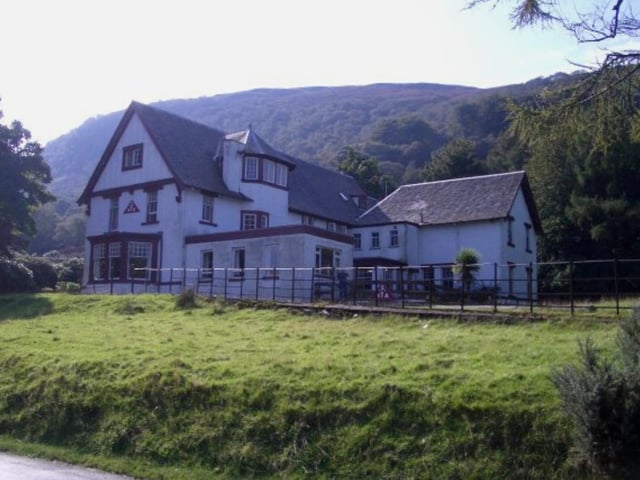 Lochranza Youth Hostel on the Isle of Arran is a renovated four-star hostel on the edge of Loch Ranza, opposite a 13th-century ruined castle in beautiful countryside. It offers excellent budget and group accommodation, but is also family friendly with private en-suite rooms, a spacious self-catering kitchen and laundry service available. The garden is a great spot to watch wildlife, including red deer, red squirrels, grey seals, otters and golden eagles. Arran has more on offer including off-road biking, pony-trekking, fishing, golfing and watersports.