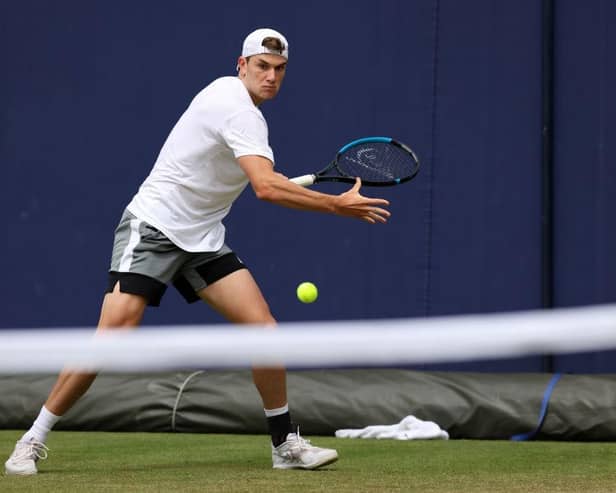 Jack Draper of Great Britain practices prior to the cinch Championships at The Queen's Club on June 12, 2022 in London, England. (Photo by Luke Walker/Getty Images for LTA)