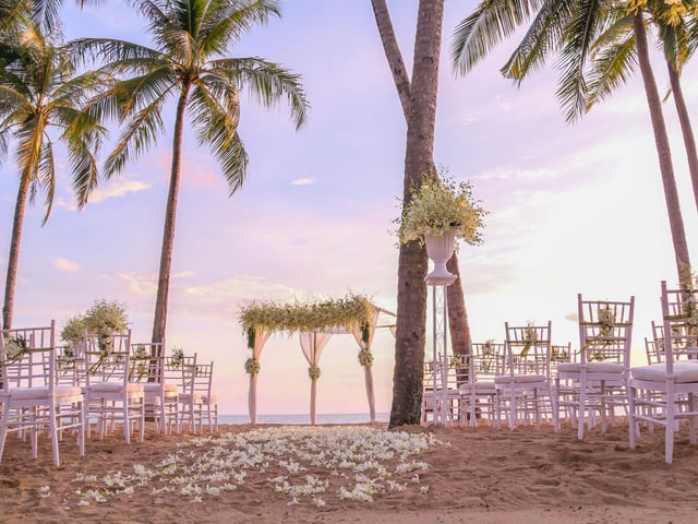 Weddings packages are now available in Thailand with TUI.