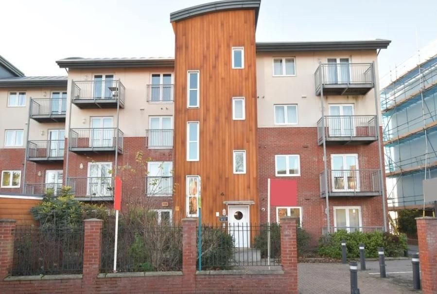 A two bed maisonette in Lion Terrace, Portsea, is on sale for £200,000. It is listed on Zoopla by Cubbitt & West - Southsea.
