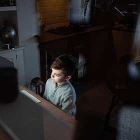 Some parent groups have questioned the lack of national standards for online learning, while others have demanded a full reopening of schools at any cost. (Picture: Leon Neal/Getty)
