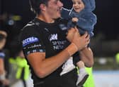 JP du Preez made a winning Glasgow Warriors debut against Cardiff and celebrated with his young son, Isak. (Photo by Ross MacDonald / SNS Group)