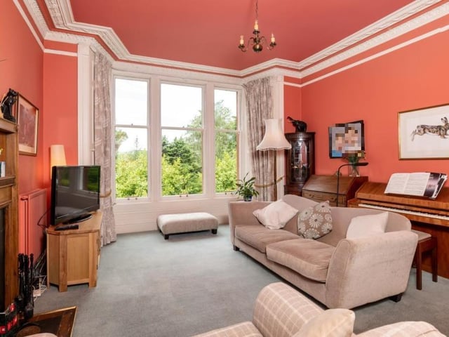 Drawing room.