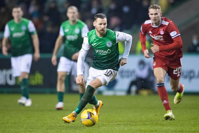 EDINBURGH, SCOTLAND - DECEMBER 22: Martin Boyle in action for Hibernian during a Cinch Premierhsip match between Hibernian and Aberdeen at Easter Road, on December 22, 2021, in Edinburgh, Scotland. (Photo by Paul Devlin / SNS Group)