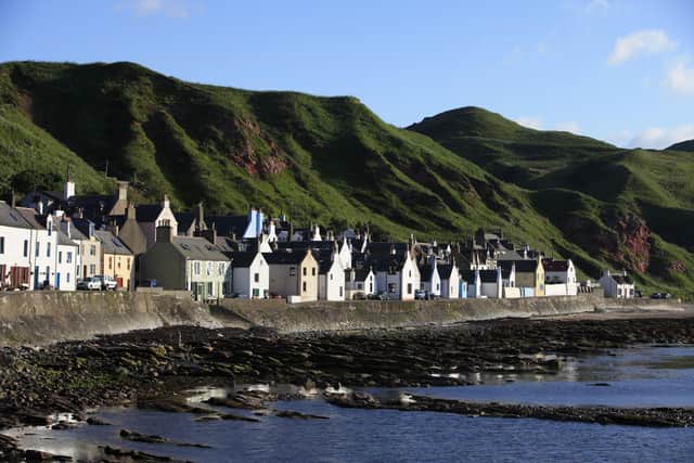 It is best to venture down into Gardenstown on foot to experience the tight little streets that run off the hillside