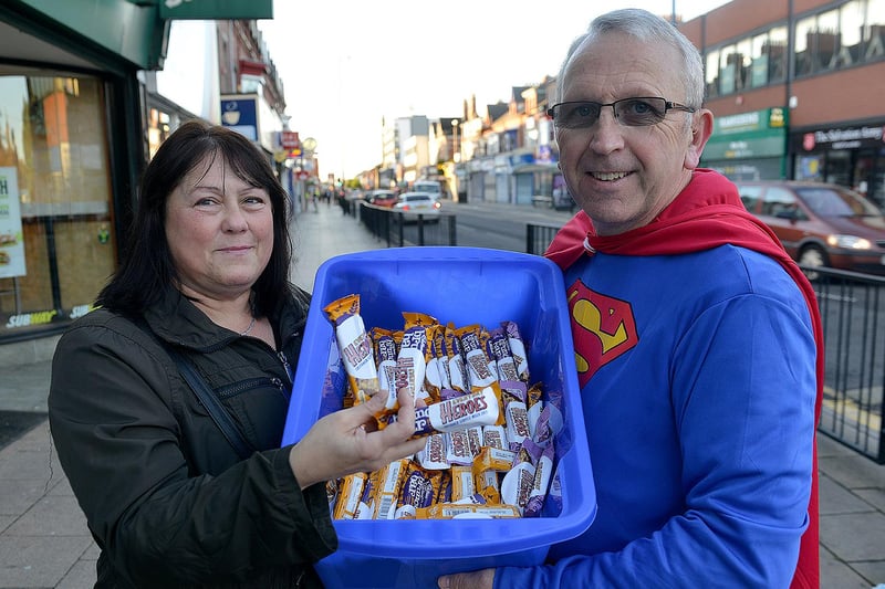 Stagecoach North East employee Keith Bagguley gave away breakfast bars to Jackie Sutton in York Road in this photo from 6 years ago but who can tell us more?
