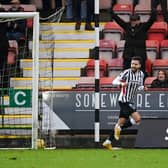Ryan Dow celebrates making it 1-0 for Dunfermline against Hamilton. (Photo by Rob Casey / SNS Group)