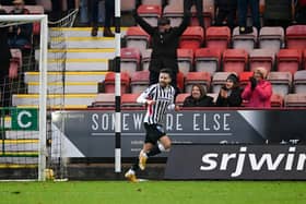 Ryan Dow celebrates making it 1-0 for Dunfermline against Hamilton. (Photo by Rob Casey / SNS Group)