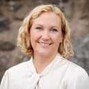 Dr Eve Hanks