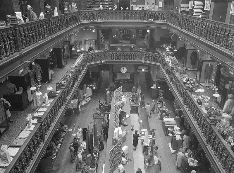 The interior of Jenners has remained as recognisable as it is today as it was back in the ‘60s. Year: 1962