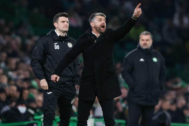 St Mirren manager Stephen Robinson directs his players during the 2-0 defeat at Celtic Park. (Photo by Craig Williamson / SNS Group)