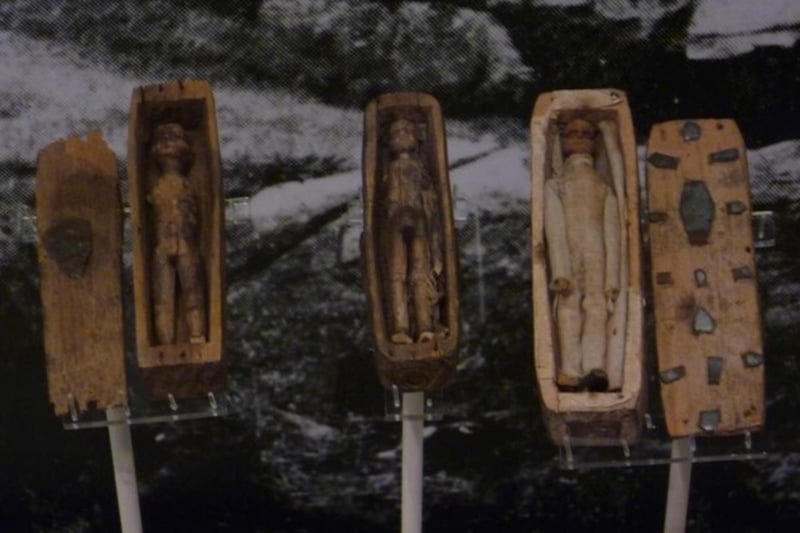 When a group of young boys were out hunting rabbits around Arthur’s Seat in 1836, they happened upon a secluded cave and noticed something hidden inside. Upon entry, they uncovered 17 miniature coffins covered in slate and each coffin had a tiny wooden figure inside wearing a set of handmade clothes. Some thought that it was evidence of witchcraft while others linked them to the 17 victims of the prolific Edinburgh-based serial killers Burke and Hare. However, no one ever claimed ownership of the coffins and their existence remains unsolved to this day.