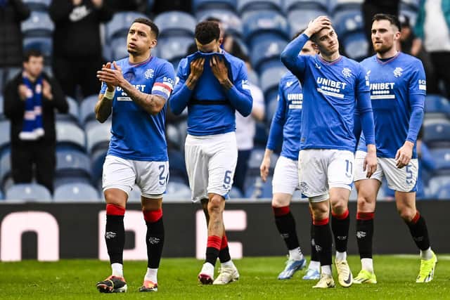 Rangers players are dejected at full time after the 2-1 defeat to Motherwell. (Photo by Rob Casey / SNS Group)