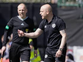Hearts boss Steven Naismith wasn't happy with his team's first-half performance.  (Photo by Alan Harvey / SNS Group)