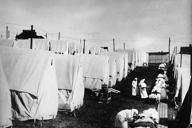 Nurses care for victims of the Spanish flu epidemic in Massachusetts, 1918 (Photo: Hulton Archive/Getty Images)