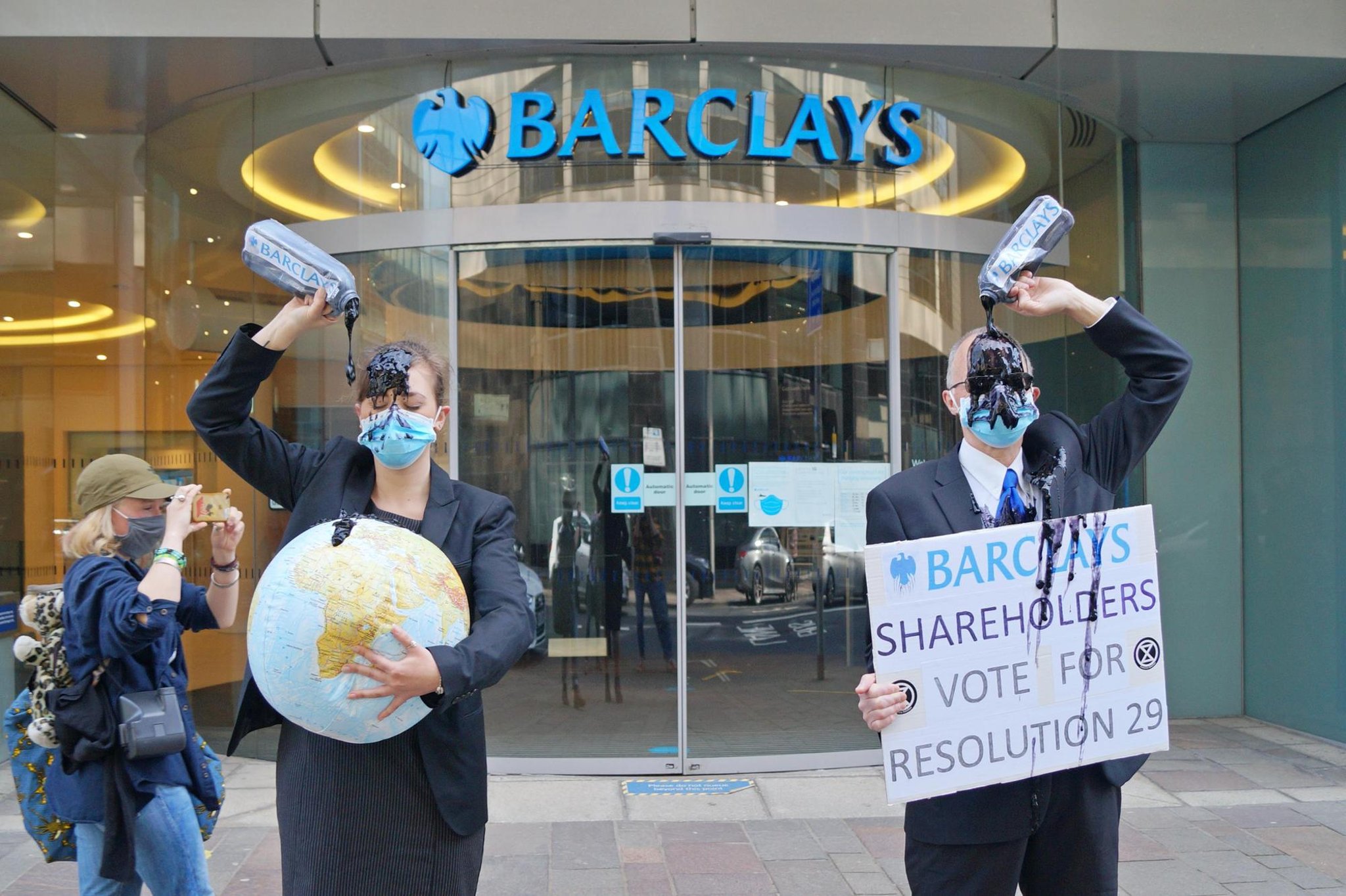 Extinction Rebellion Glasgow Protest Activists Target Barclays Bank The Scotsman