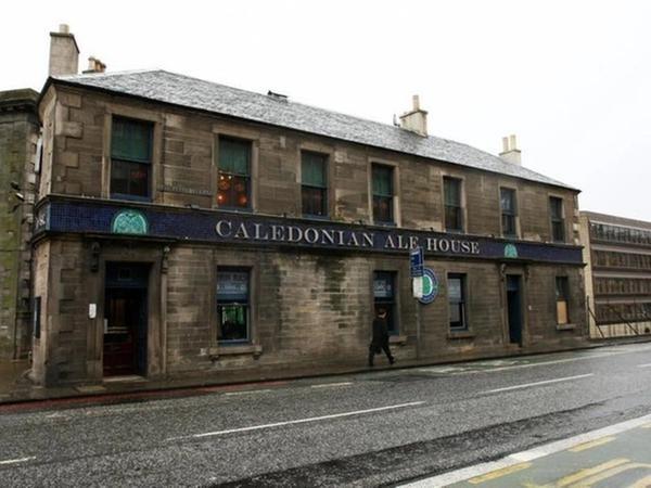 The cosy Caledonian Ale House, known as the Haymarket Station Bar until 1995, offered a unique atmosphere and was often very busy. It was knocked down in 2008 during the tram works.