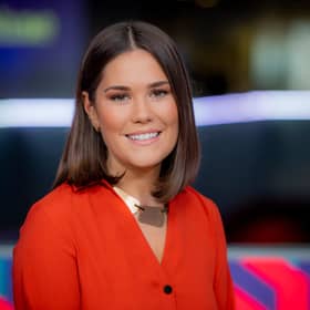 Rebecca Curran did a heroic job of helming a results show that early on was desperately short of them