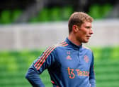 Manchester United defender Will Fish is set to join Hibs on loan.