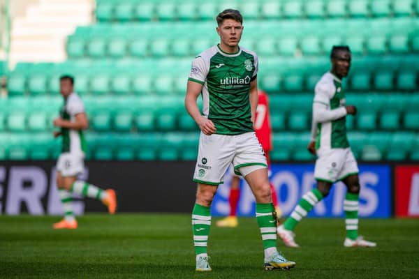 Hibs' Kevin Nisbet makes his long-awaited return for the first team.