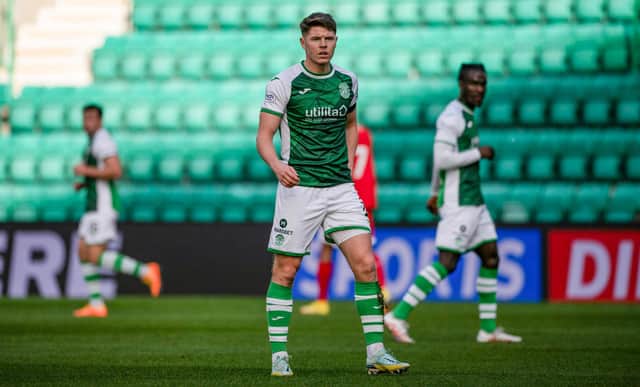 Hibs' Kevin Nisbet makes his long-awaited return for the first team.
