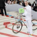 David Byrne from Talking Heads attending The 2023 Met Gala.