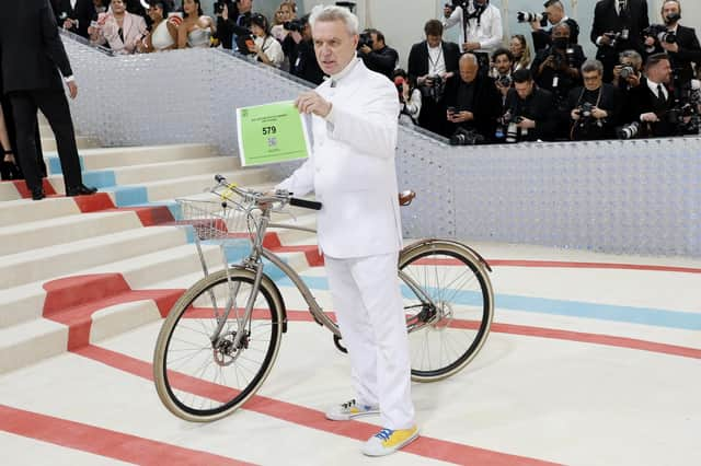 David Byrne from Talking Heads attending The 2023 Met Gala.