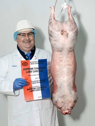 Supreme Champion Lamb Carcase at Scottish Premier Meat Exhibition Friday 12th Nov 2021
Judge Jimmy Stark, Bluebell,Milton of Glasgow is seen with his champion from the Hall Family, Inglewood Edge, Dalston.