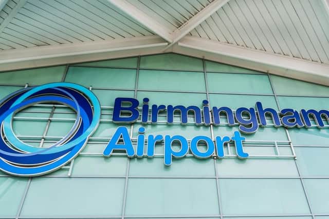 This airport is the operating base for low-cost regional airlines such as Flybe, Jet2, Ryanair and others. With 28 airlines serving direct flights to over 150 destinations around the globe, great deals are waiting to be found.