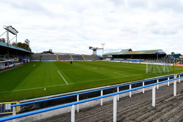 Average attendance: 2,008