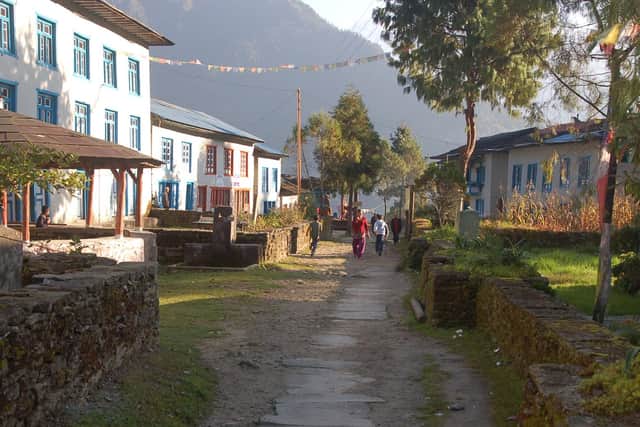 Cold, so come prepared; Physically achievable for most people; A better level of fitness will help at altitude; Spectacular views; Lovely villages; Wide paths; No need to carry a big rucksack; Lodges to sleep in
