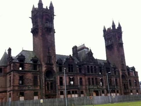 Few places are more eerie than abandoned Victorian asylums, but Gartloch Hospital in Glasgow cuts an especially intimidating form on the landscape. It was opened in 1896 by the City of Glasgow District Lunacy Board.