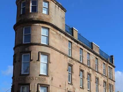 You cant get much for 3 these days but you can treat yourself to a three-course lunch from Glasgows famous Star Bar. The pub has been providing locals with lunch, drinks and live entertainment for over 26 years.