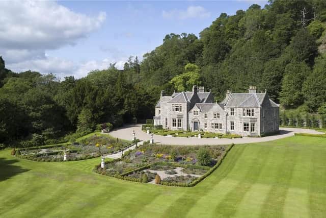 The house is located near the popular village of Dunkeld.