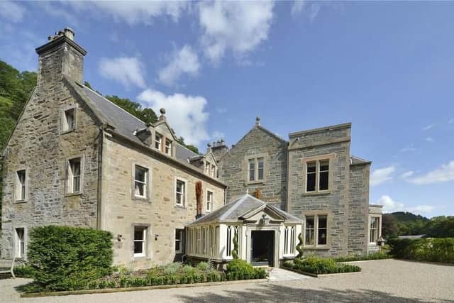 The garden room is accessed from the kitchen and dining area.