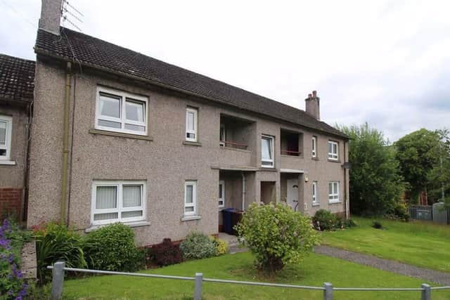 This one bed flat is ideal for first time buyers as it is on the market for offers over GBP62,000.
