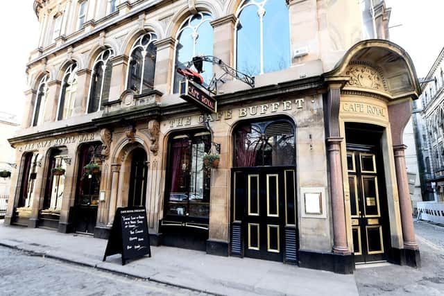 (19 W Register St, Edinburgh EH2 2AA)