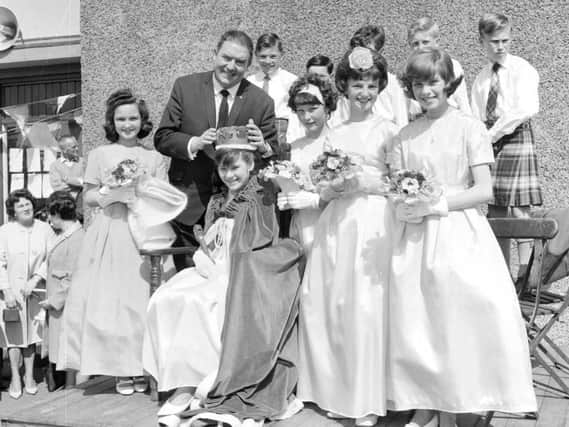 Chic Murray crowns Clermiston's Gala Queen Christine Scott in 1961.