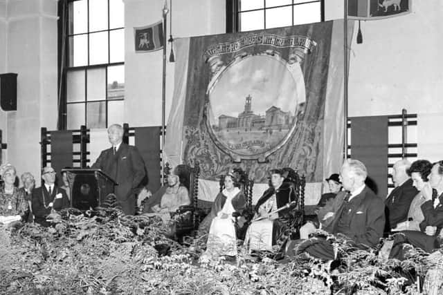 The elaborate crowning ceremony at Bathgate Gala Day in 1965.