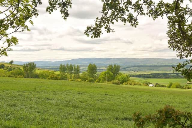 Pitmeadow Farm extends to about 128.57 acres (52.03 ha), in total, with extensive grazing and woodland.